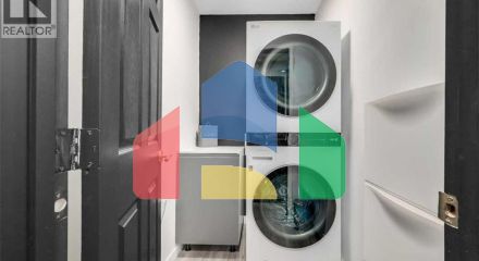 Residential - Single Family Home - Calgary, Canada - Canada