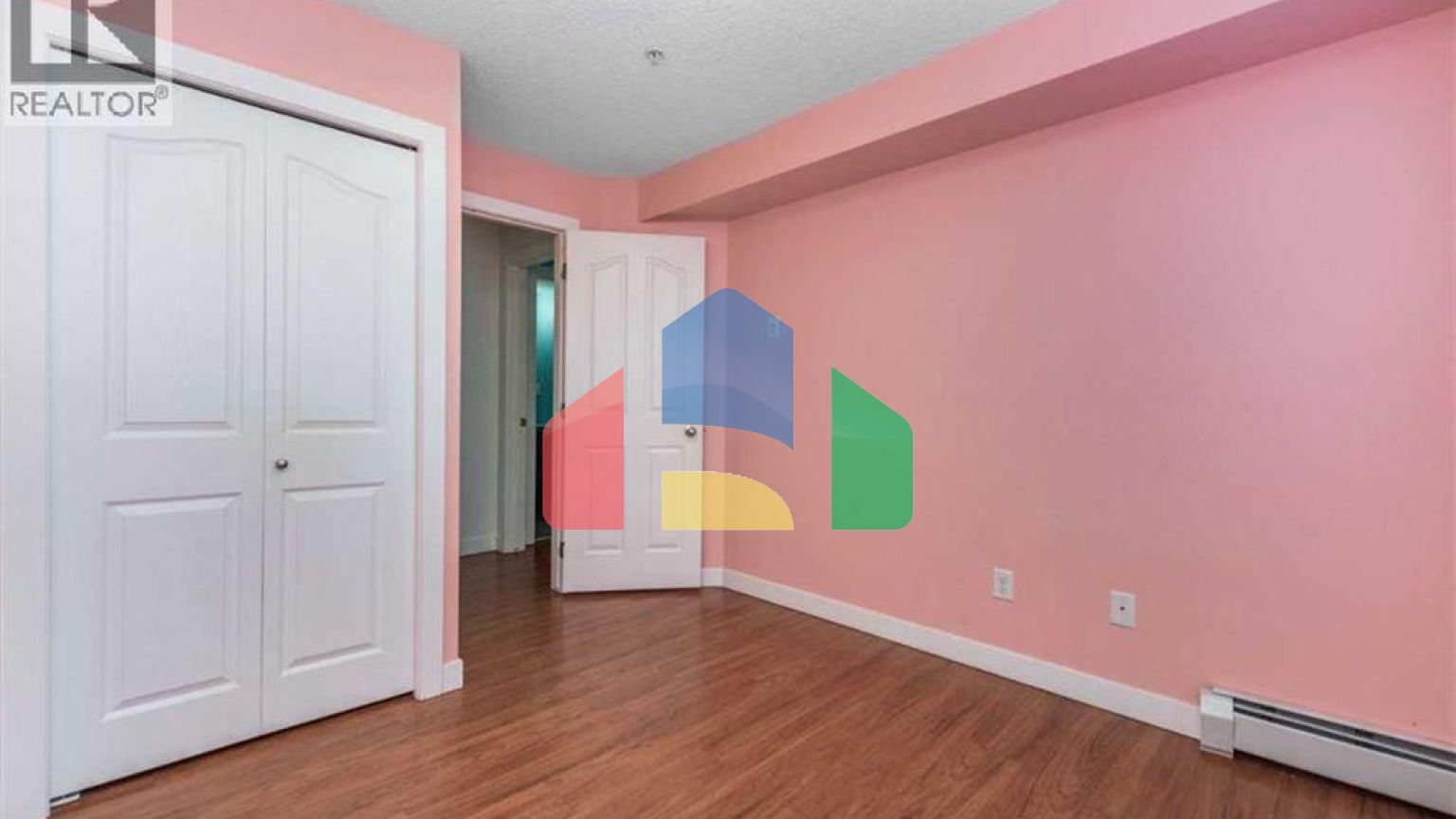 Residential - Condo/Apartment - Calgary, Canada - Canada