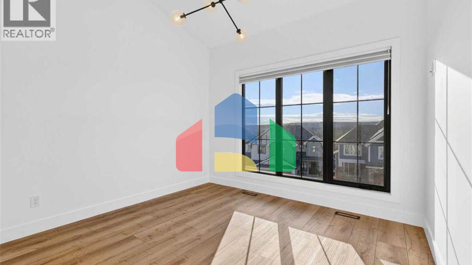 Residential - Single Family Home - Calgary, Canada - Canada