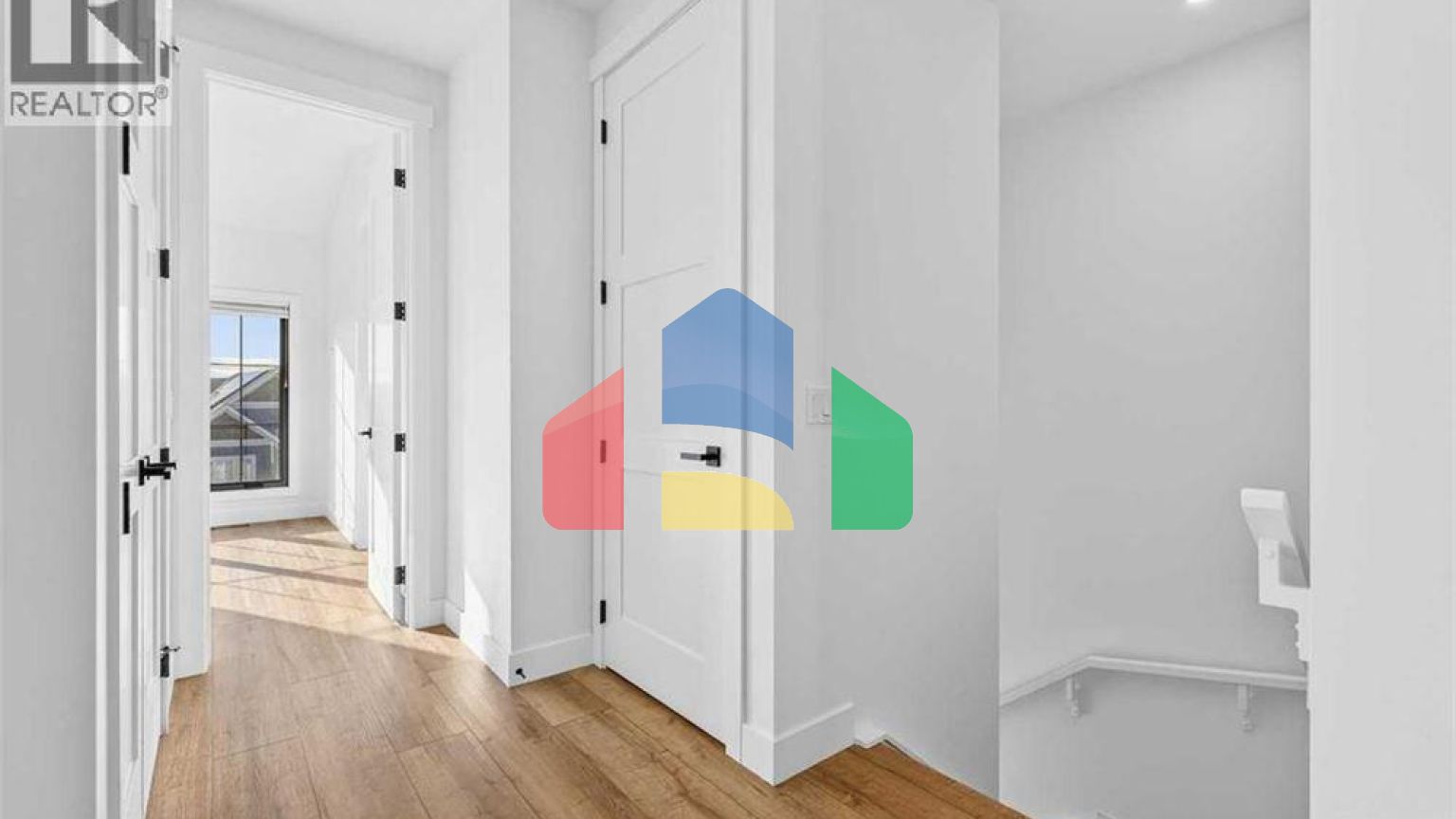 Residential - Single Family Home - Calgary, Canada - Canada