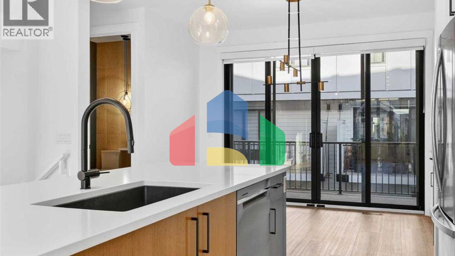 Residential - Single Family Home - Calgary, Canada - Canada