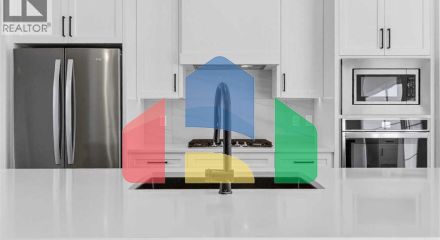 Residential - Single Family Home - Calgary, Canada - Canada