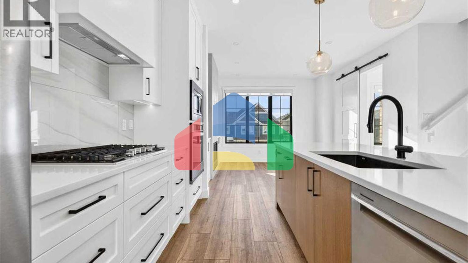 Residential - Single Family Home - Calgary, Canada - Canada