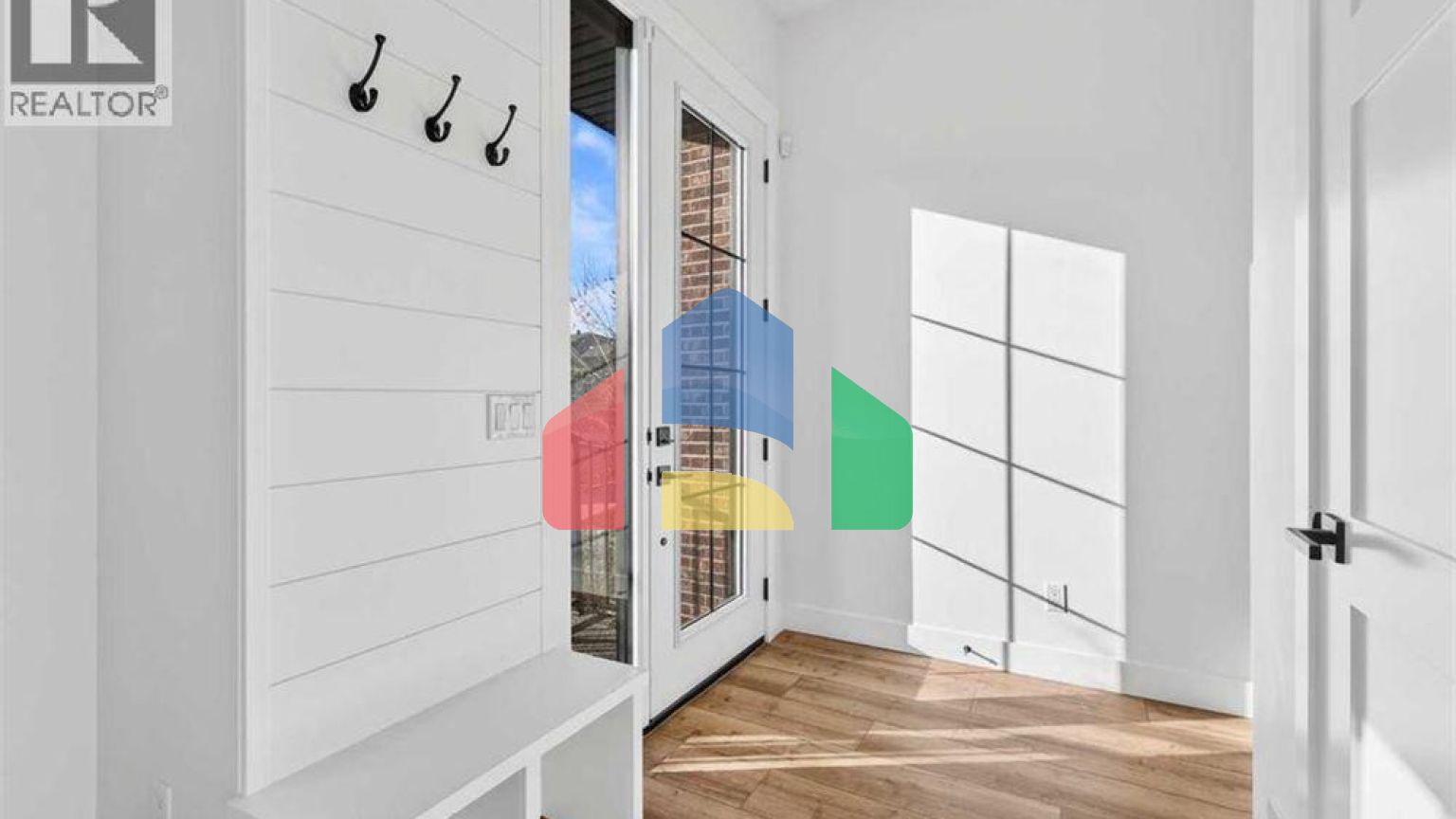 Residential - Single Family Home - Calgary, Canada - Canada