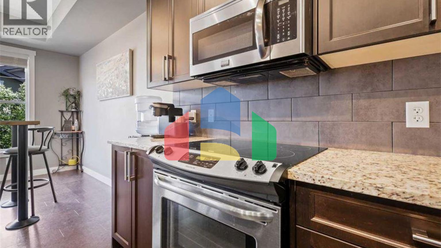 Residential - Townhouse - Calgary, Canada - Canada