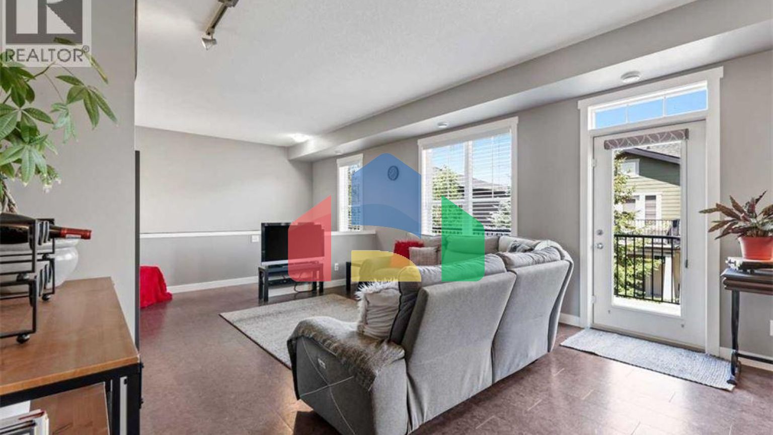 Residential - Townhouse - Calgary, Canada - Canada