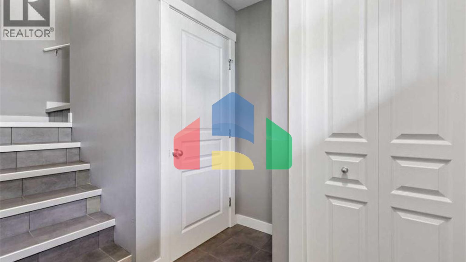 Residential - Townhouse - Calgary, Canada - Canada