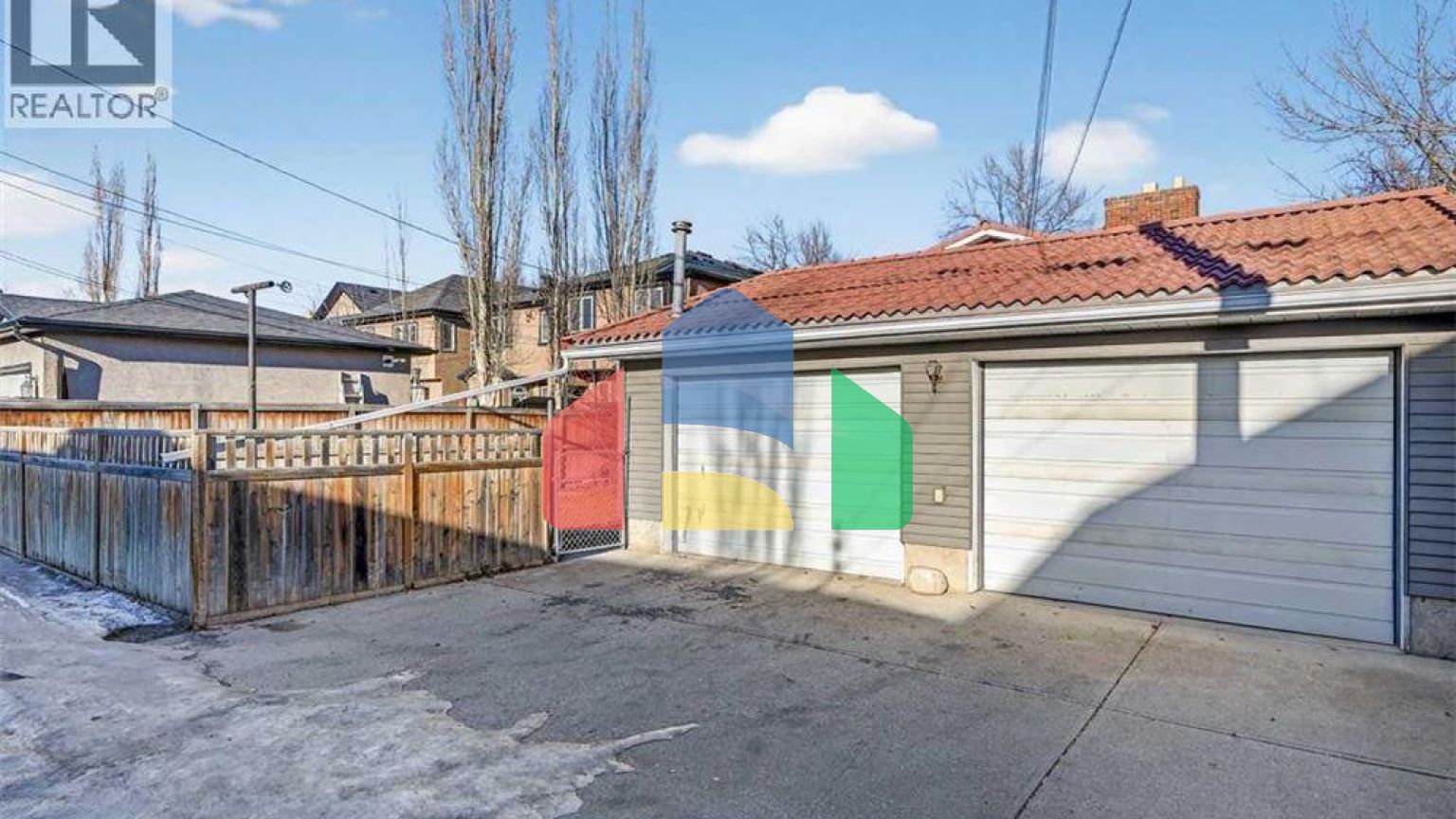 Residential - Single Family Home - Calgary, Canada - Canada