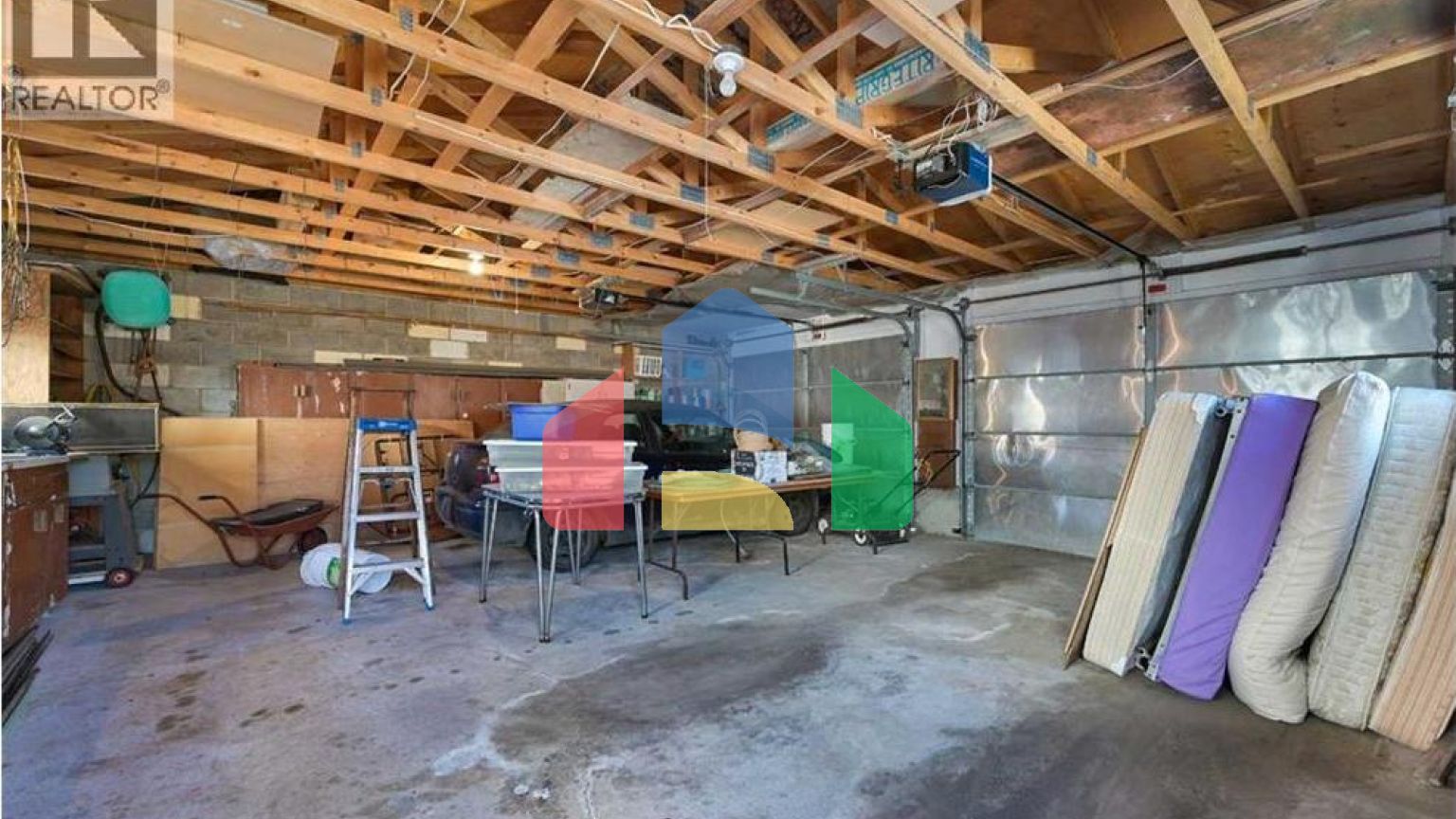 Residential - Single Family Home - Calgary, Canada - Canada