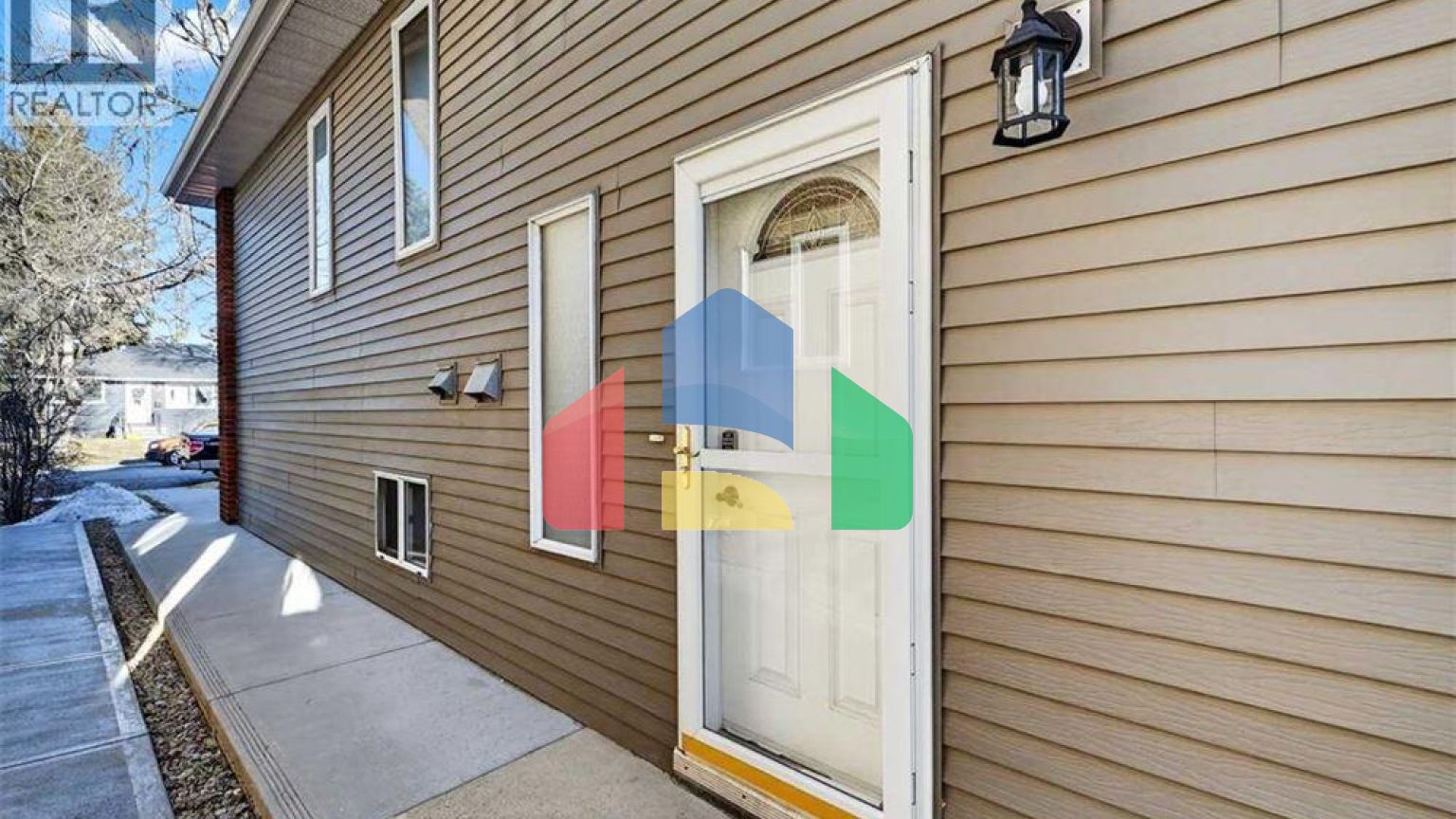 Residential - Single Family Home - Calgary, Canada - Canada