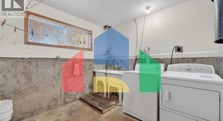 Residential - Single Family Home - Calgary, Canada - Canada