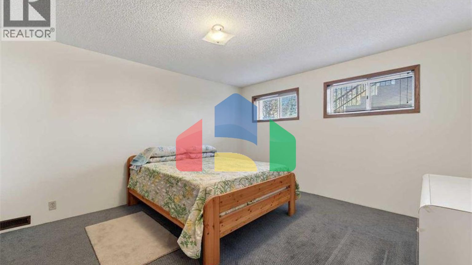 Residential - Single Family Home - Calgary, Canada - Canada