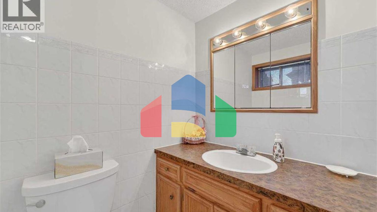 Residential - Single Family Home - Calgary, Canada - Canada