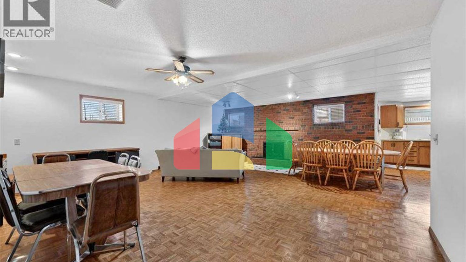 Residential - Single Family Home - Calgary, Canada - Canada