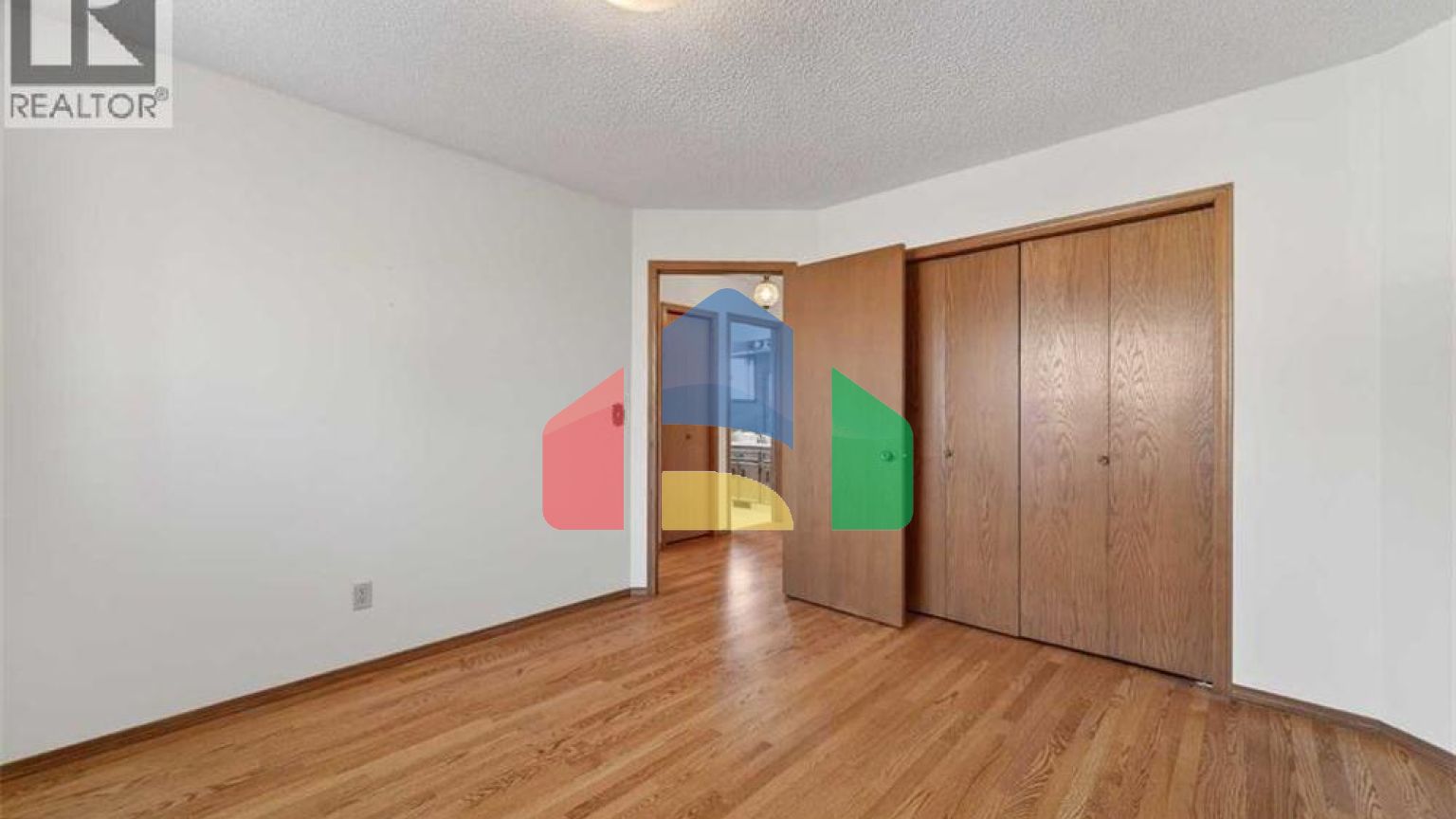 Residential - Single Family Home - Calgary, Canada - Canada