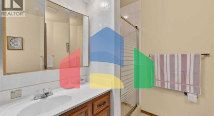 Residential - Single Family Home - Calgary, Canada - Canada