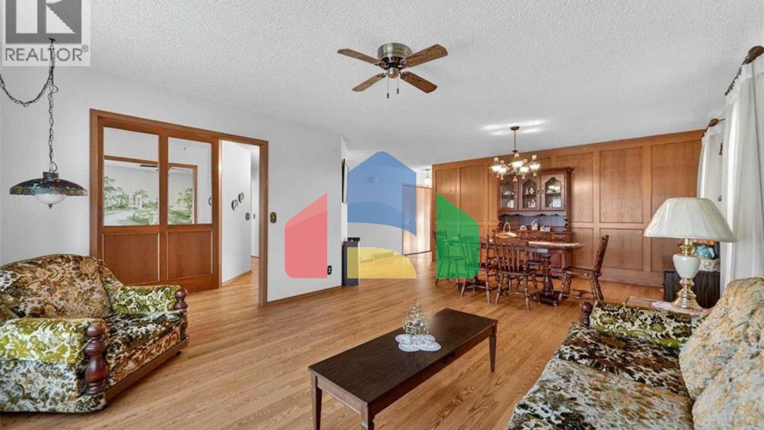 Residential - Single Family Home - Calgary, Canada - Canada