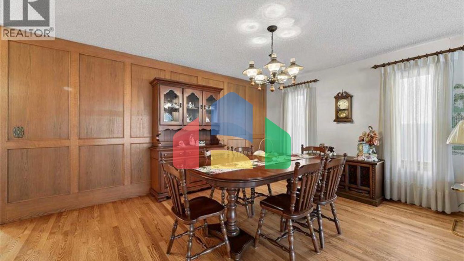 Residential - Single Family Home - Calgary, Canada - Canada