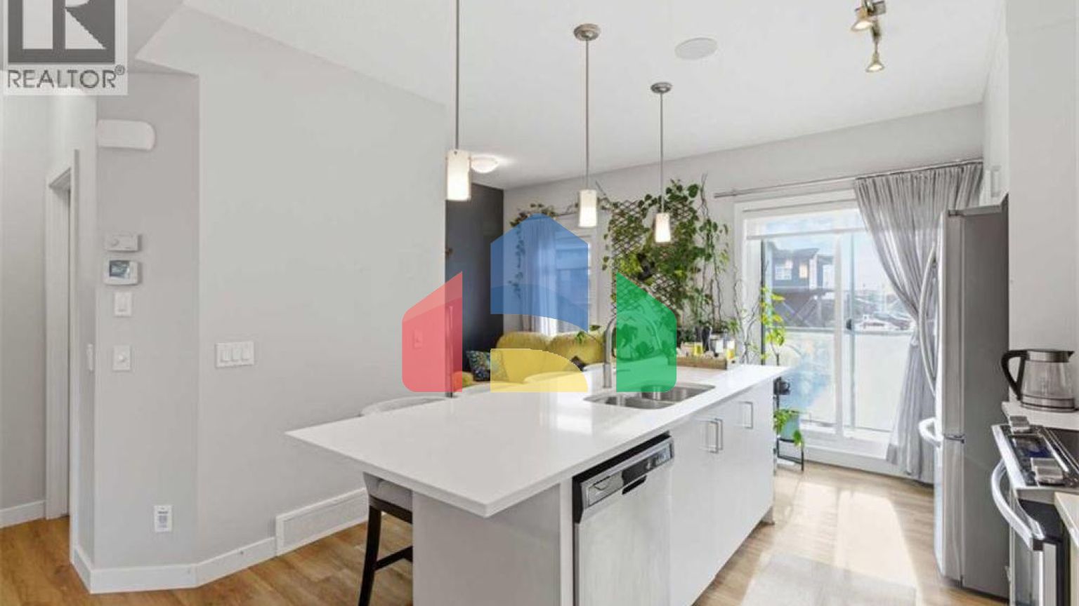 Residential - Condo/Apartment - Calgary, Canada - Canada