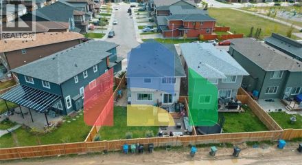 Residential - Single Family Home - Calgary, Canada - Canada