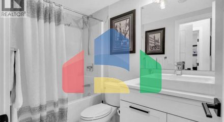 Residential - Single Family Home - Calgary, Canada - Canada