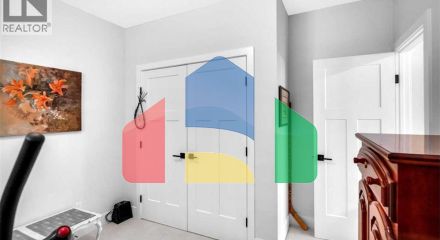 Residential - Single Family Home - Calgary, Canada - Canada