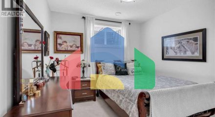 Residential - Single Family Home - Calgary, Canada - Canada