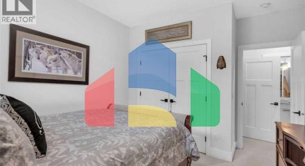 Residential - Single Family Home - Calgary, Canada - Canada