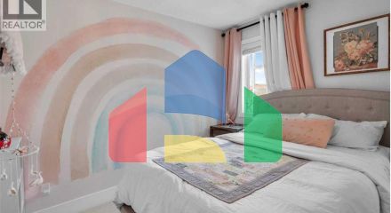 Residential - Single Family Home - Calgary, Canada - Canada