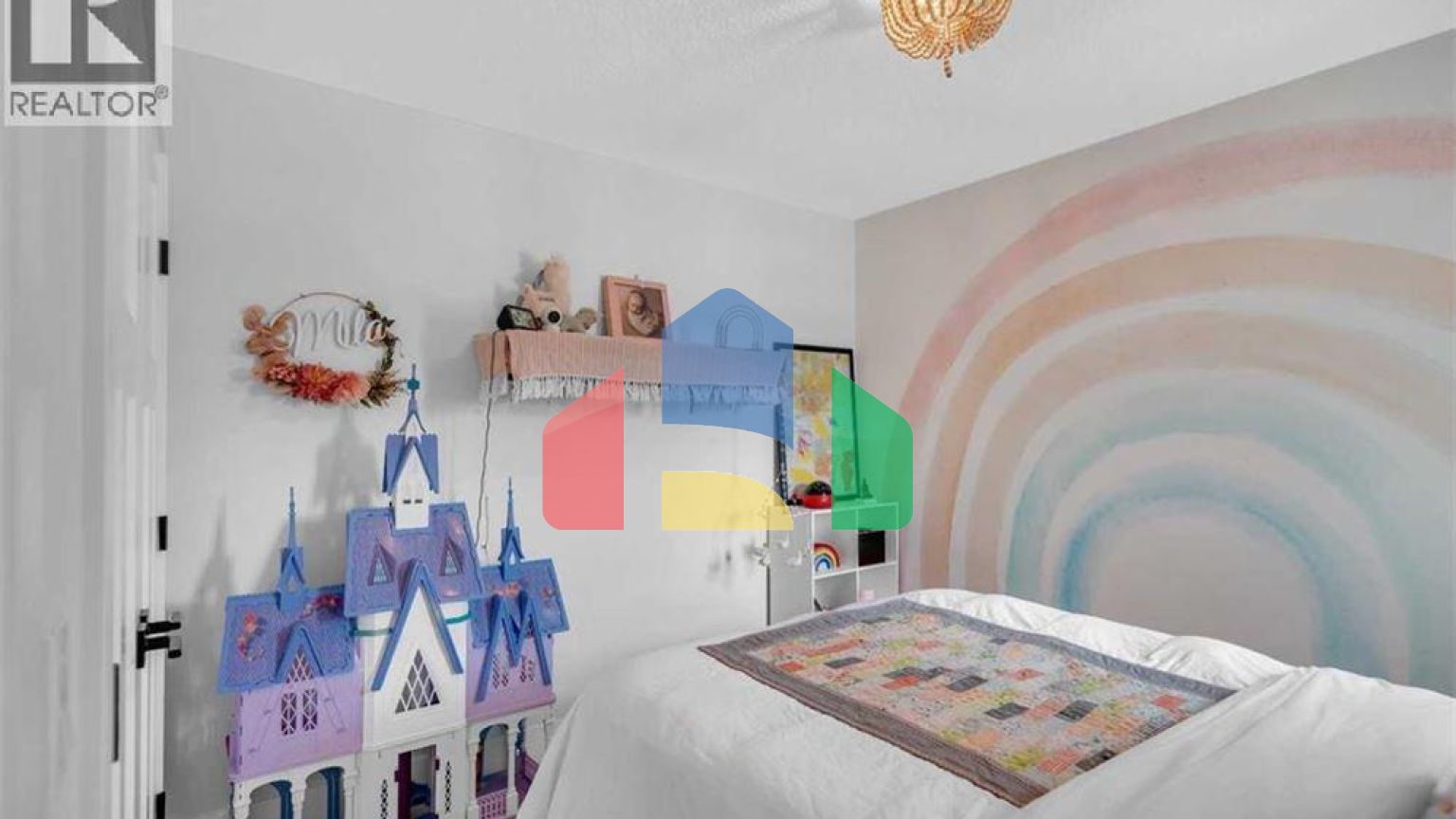 Residential - Single Family Home - Calgary, Canada - Canada