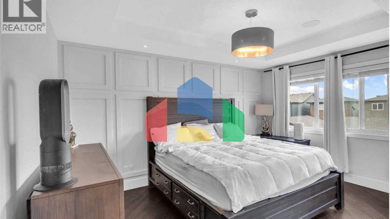 Residential - Single Family Home - Calgary, Canada - Canada