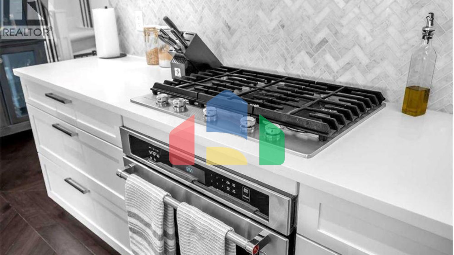 Residential - Single Family Home - Calgary, Canada - Canada