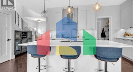 Residential - Single Family Home - Calgary, Canada - Canada