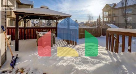 Residential - Single Family Home - Calgary, Canada - Canada