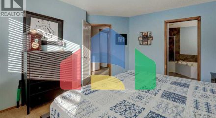 Residential - Single Family Home - Calgary, Canada - Canada