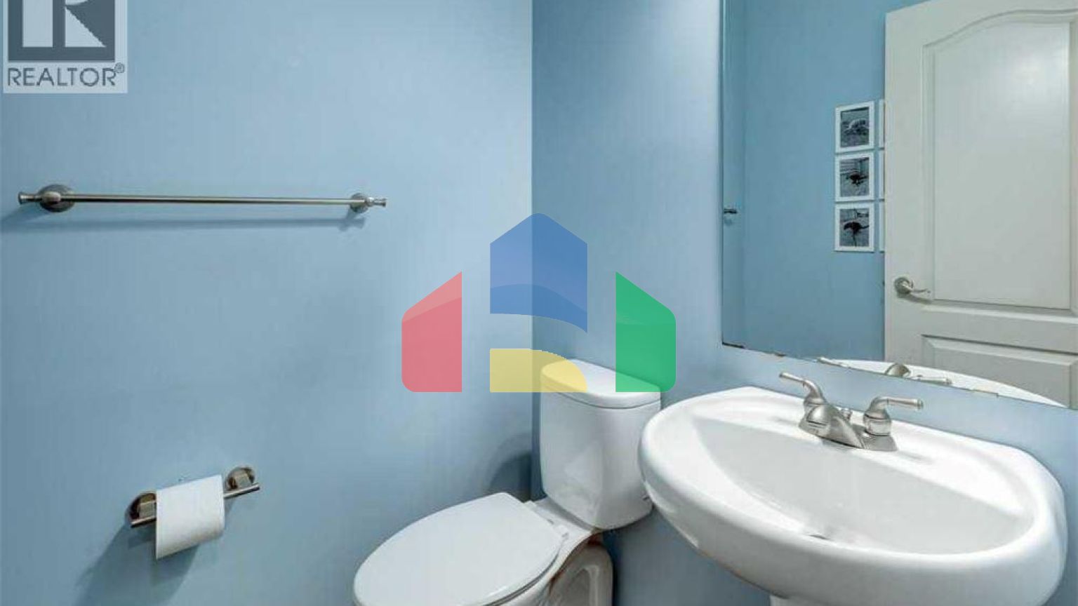 Residential - Single Family Home - Calgary, Canada - Canada