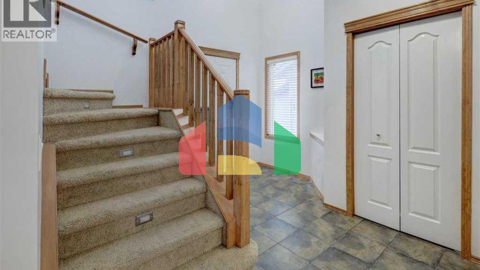 Residential - Single Family Home - Calgary, Canada - Canada