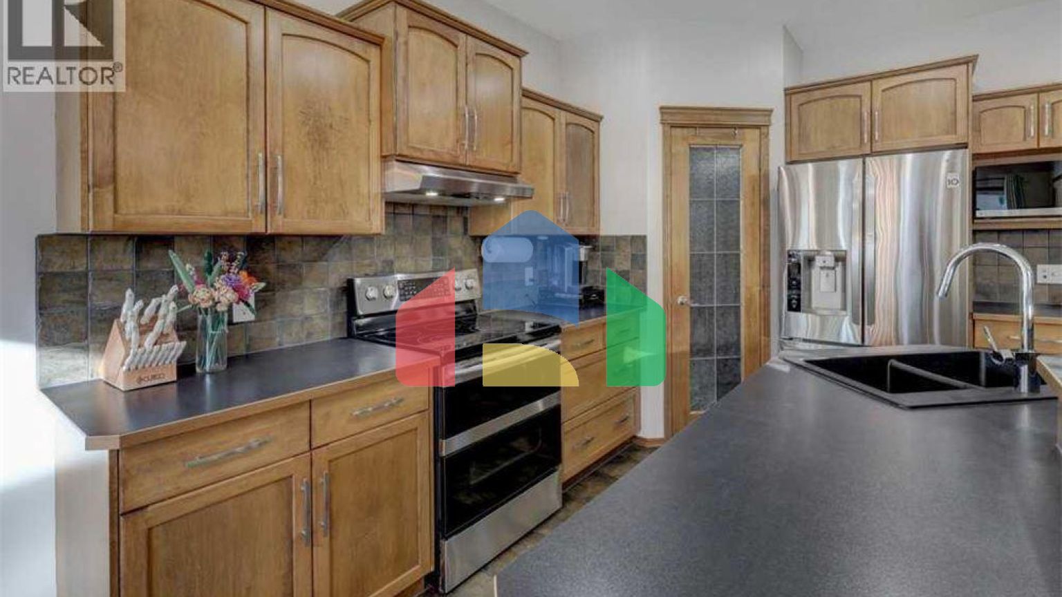 Residential - Single Family Home - Calgary, Canada - Canada