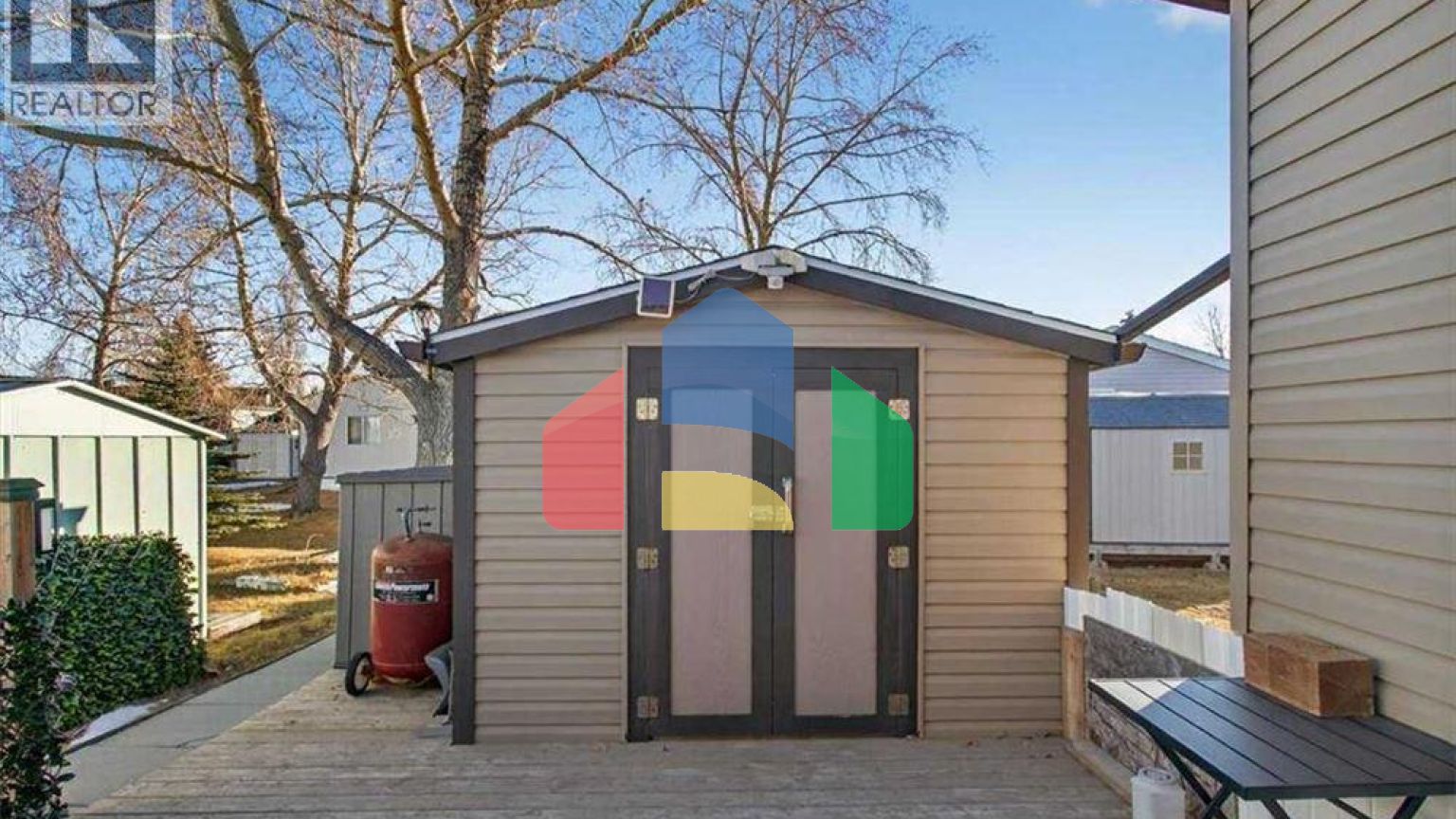 Residential - Single Family Home - Calgary, Canada - Canada