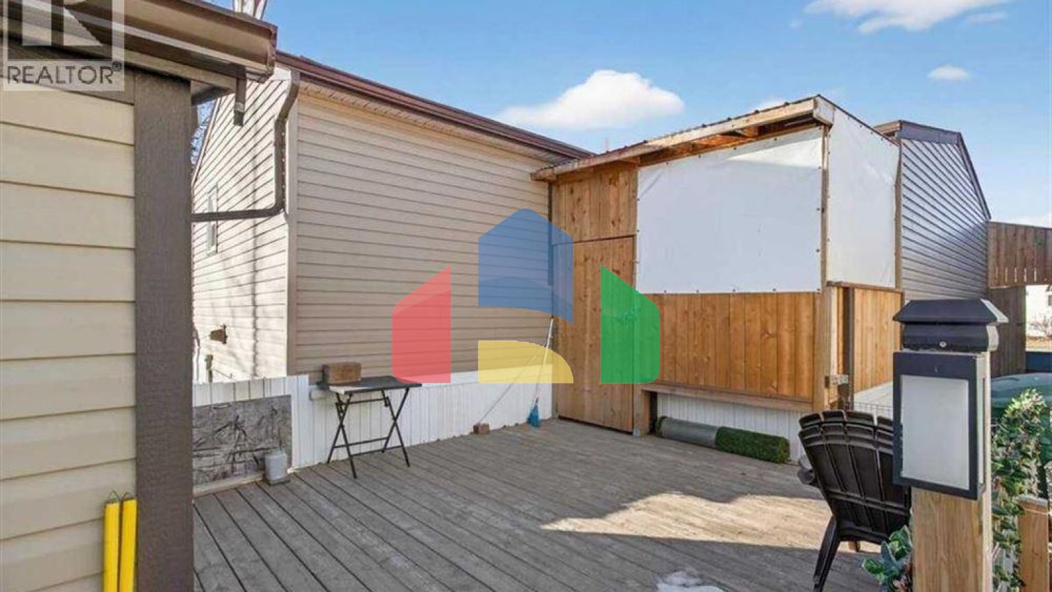 Residential - Single Family Home - Calgary, Canada - Canada