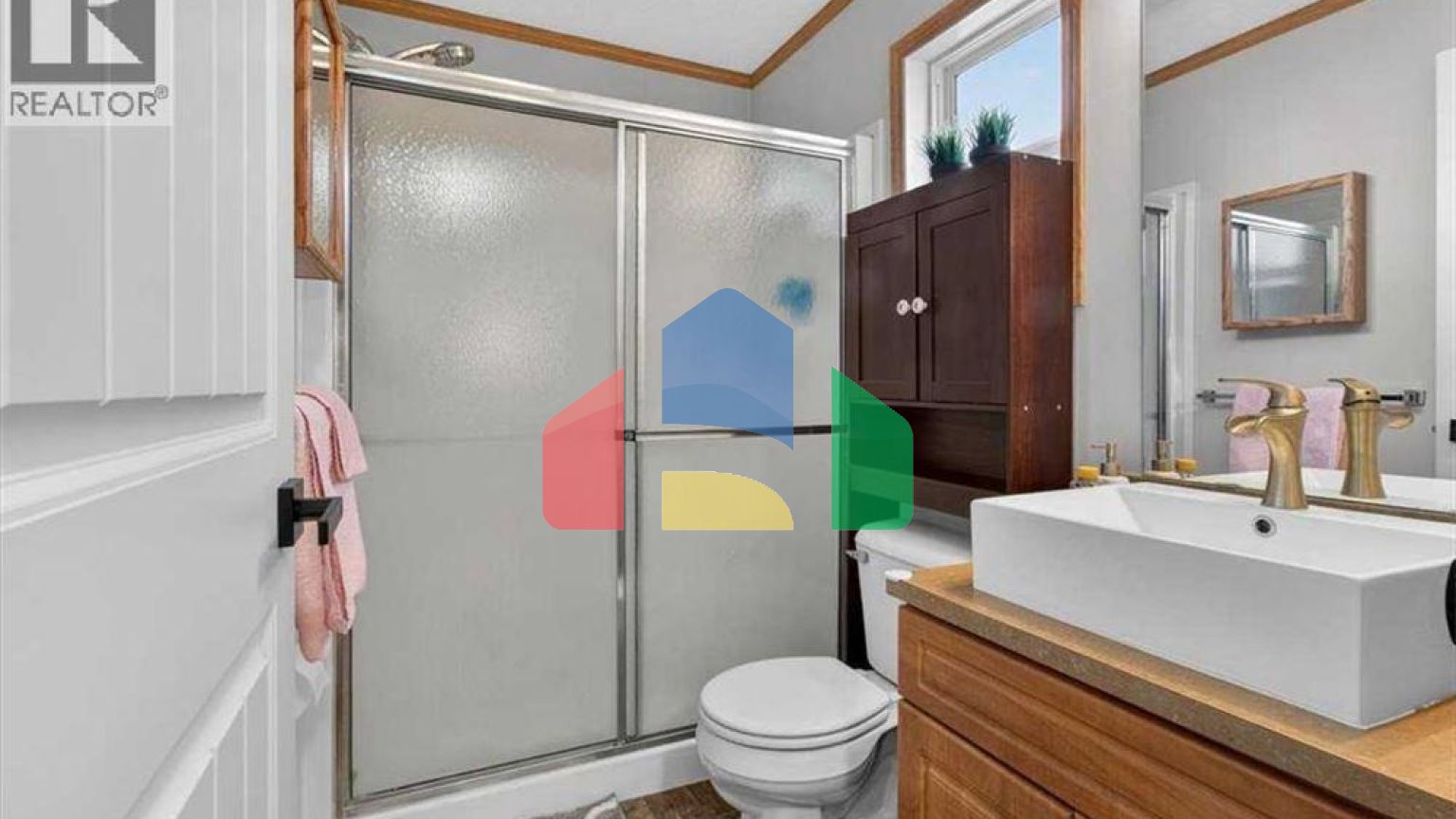 Residential - Single Family Home - Calgary, Canada - Canada