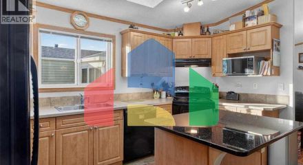 Residential - Single Family Home - Calgary, Canada - Canada