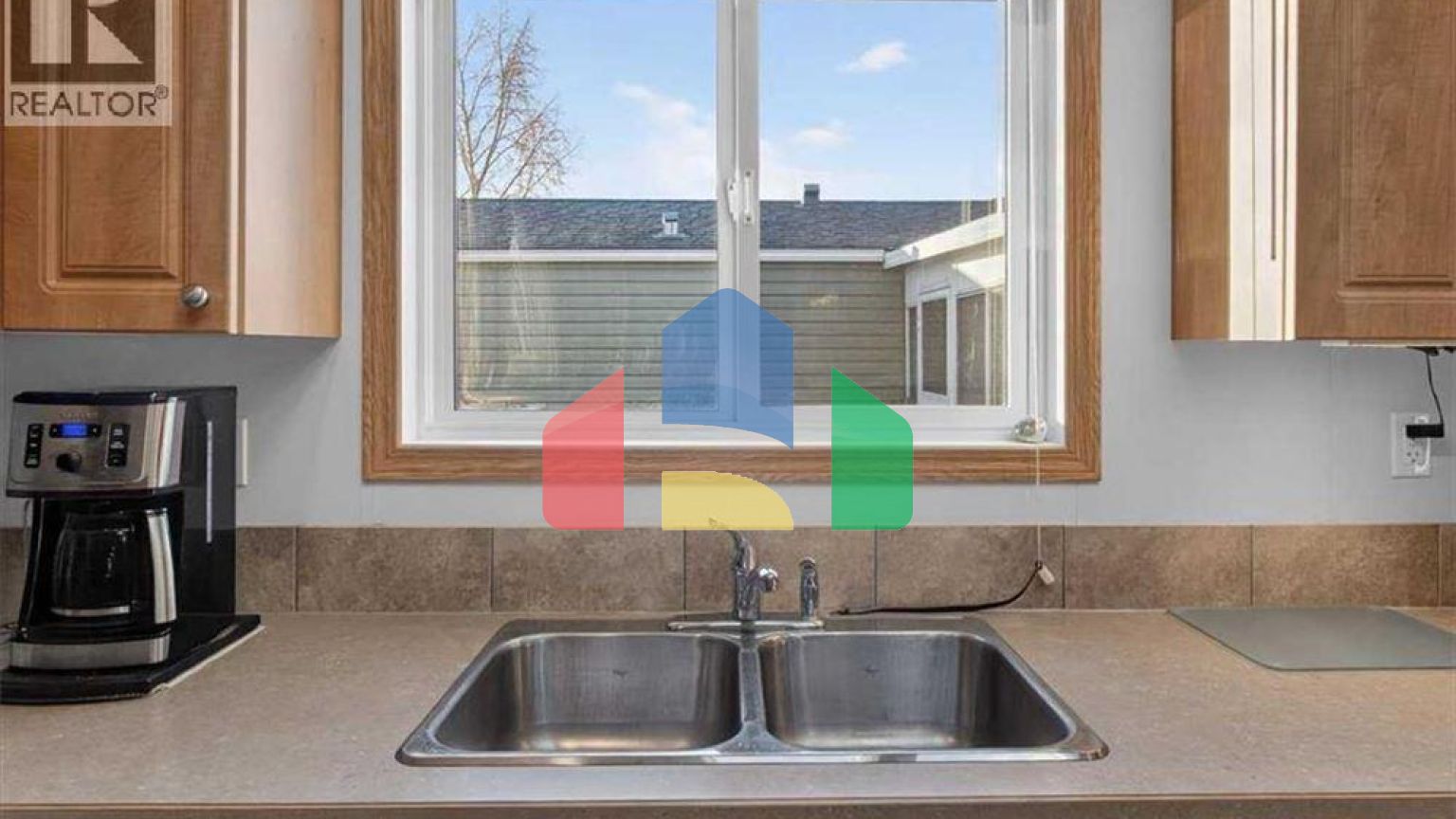 Residential - Single Family Home - Calgary, Canada - Canada