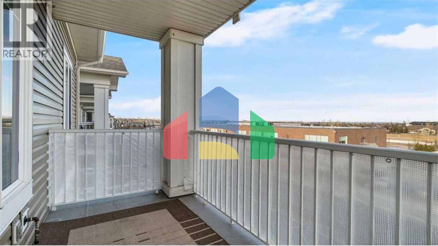 Residential - Single Family Home - Calgary, Canada - Canada