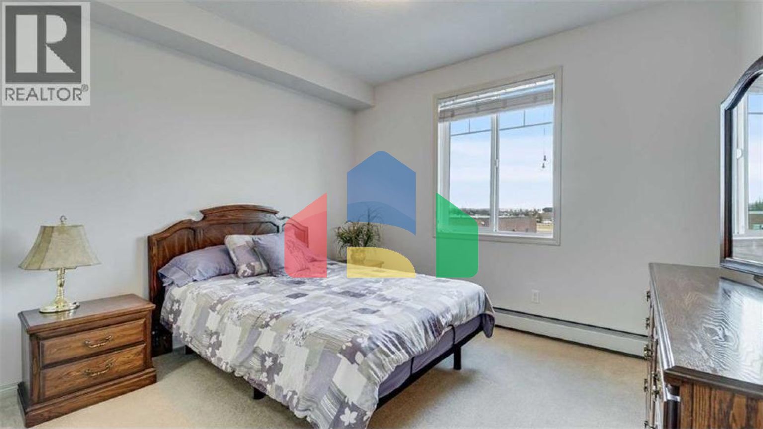 Residential - Single Family Home - Calgary, Canada - Canada