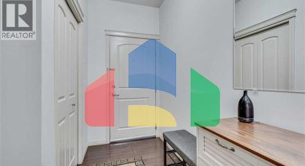 Residential - Single Family Home - Calgary, Canada - Canada