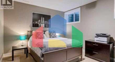 Residential - Single Family Home - Calgary, Canada - Canada