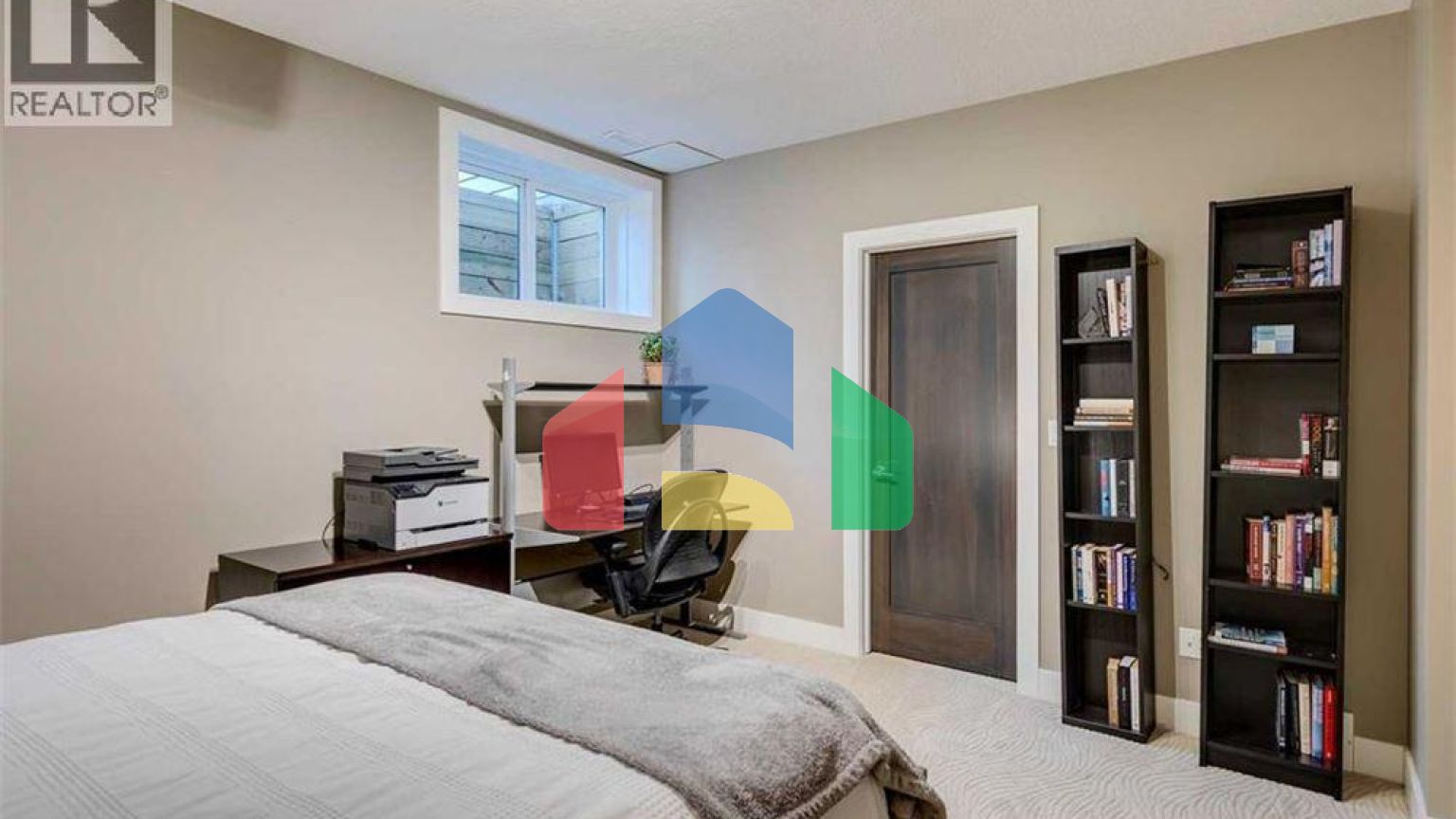 Residential - Single Family Home - Calgary, Canada - Canada