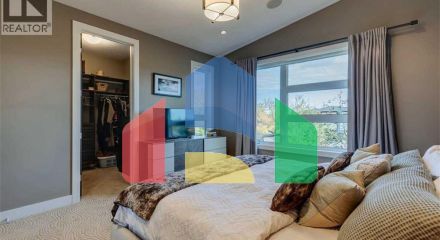 Residential - Single Family Home - Calgary, Canada - Canada