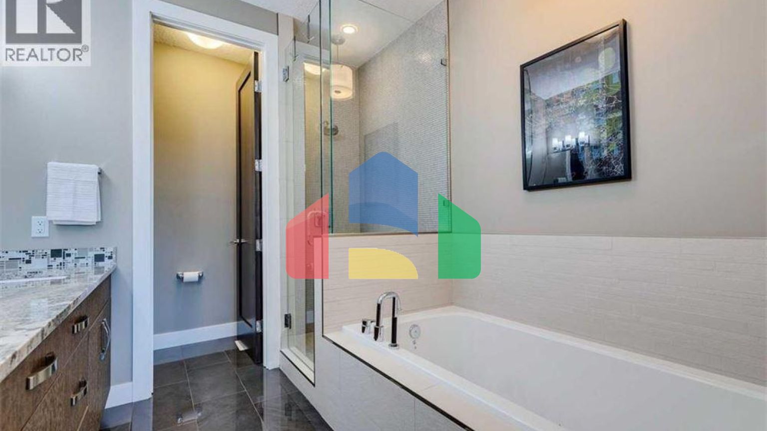 Residential - Single Family Home - Calgary, Canada - Canada